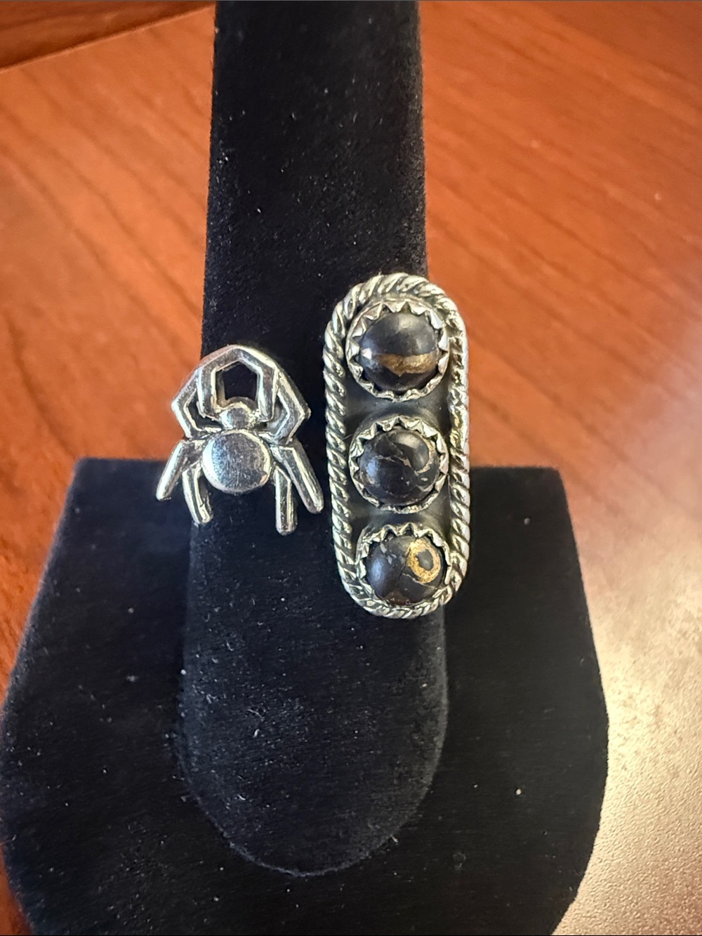 New 925 Sterling Silver Spider & Three-Stud Black Stallion Ring Adjustable